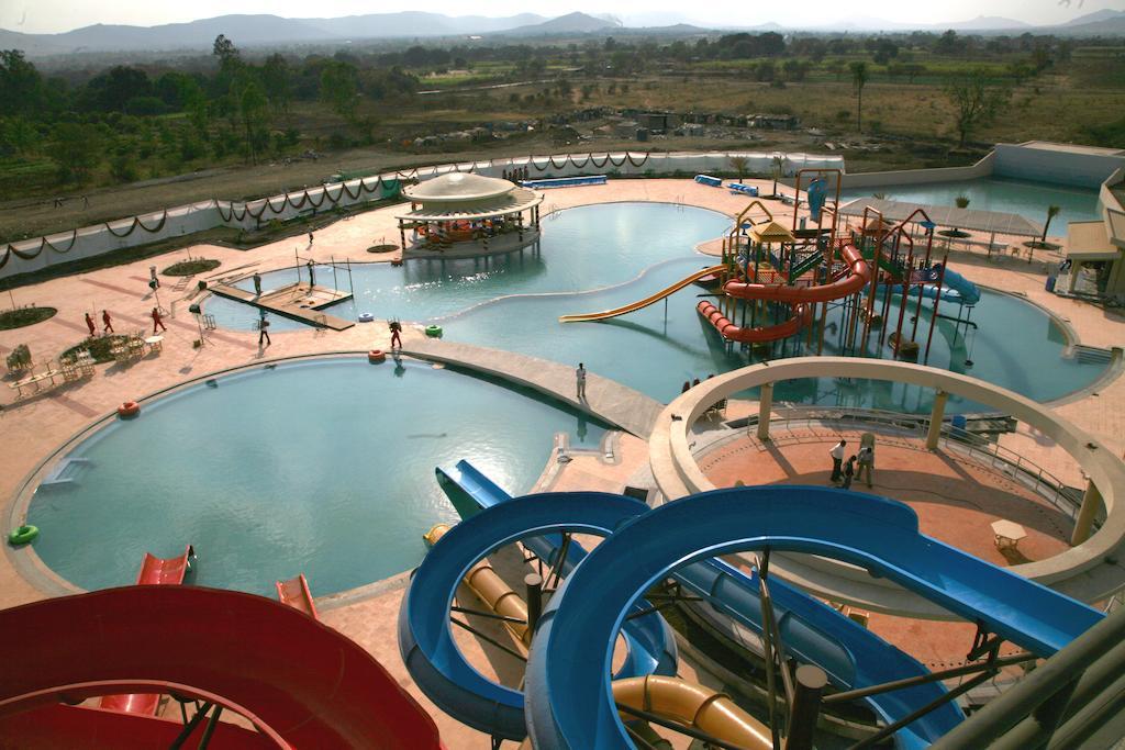 Sentosa Resorts & Water Park Chinchvad Exteriér fotografie